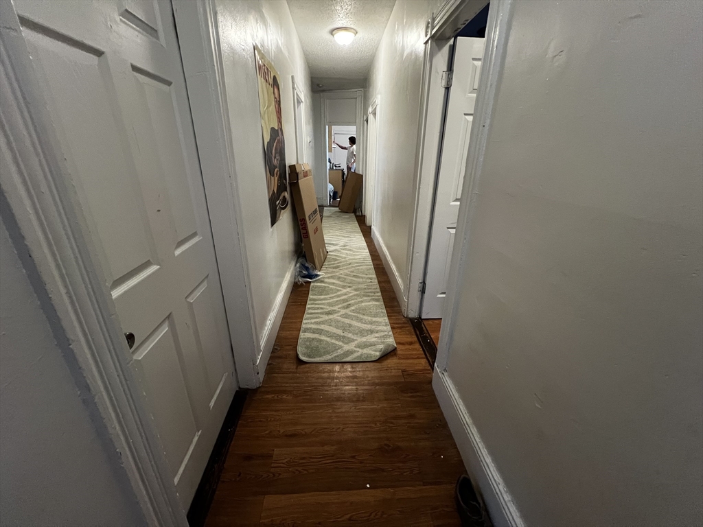 34 Cherokee St, Mission Hill