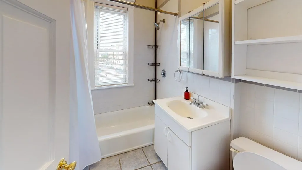 123 Boston St, Boston