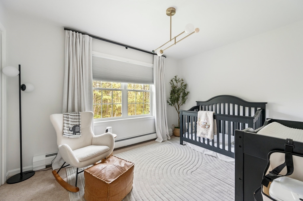 86 Pioneer Trail, Plymouth