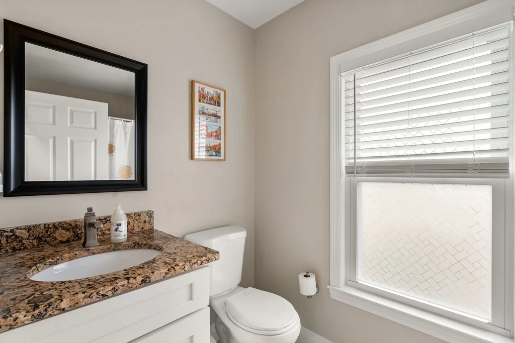 30 East Chestnut St, Sharon