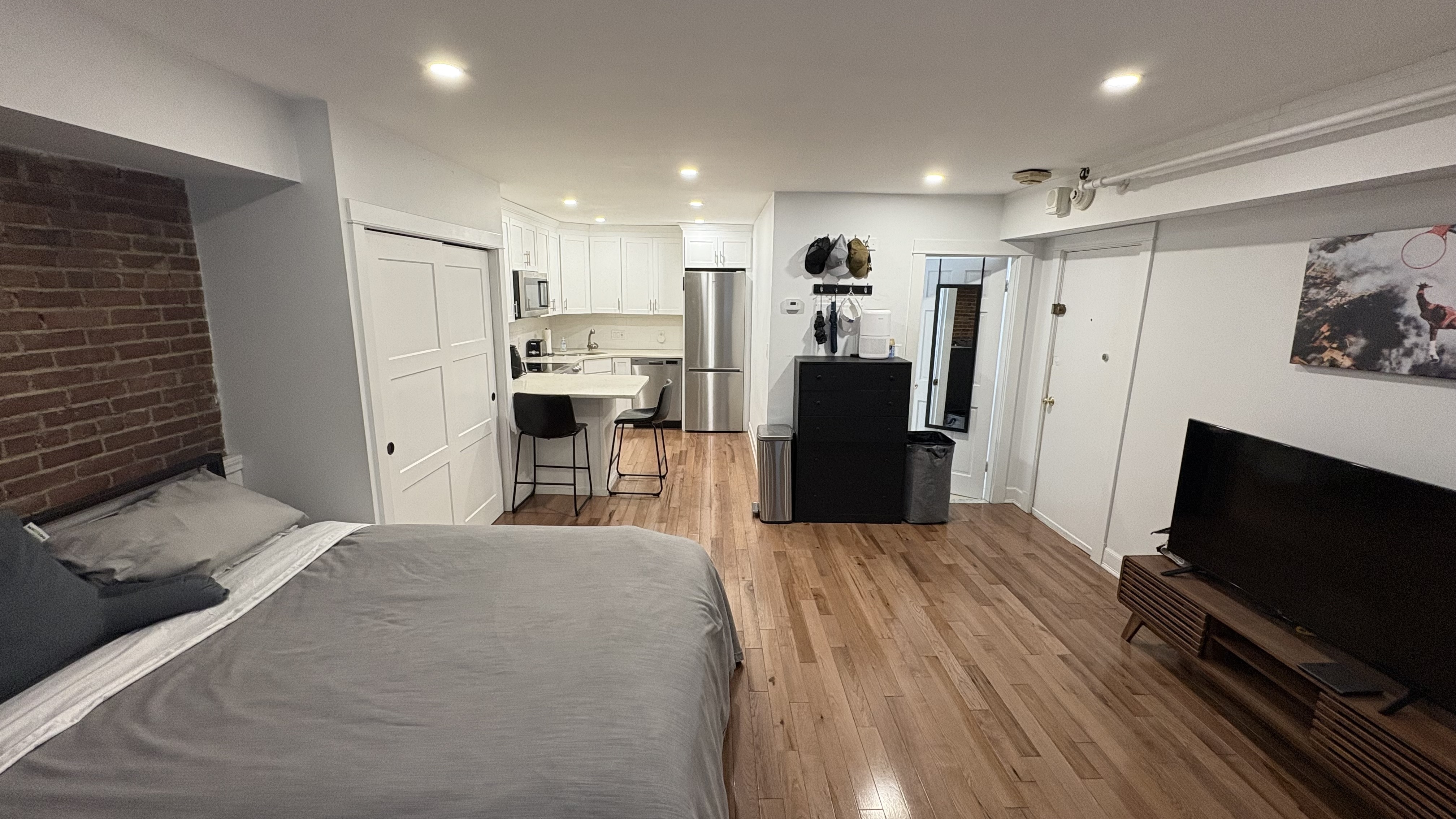 144 Commonwealth Ave, Back Bay