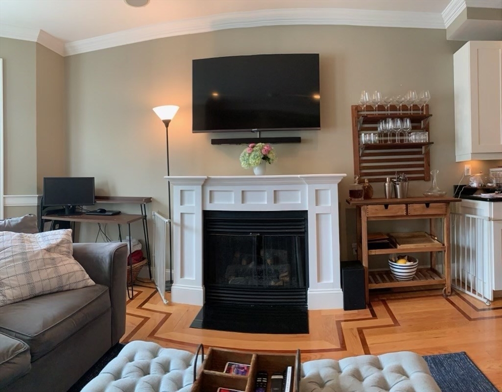 612 E 8th, South Boston