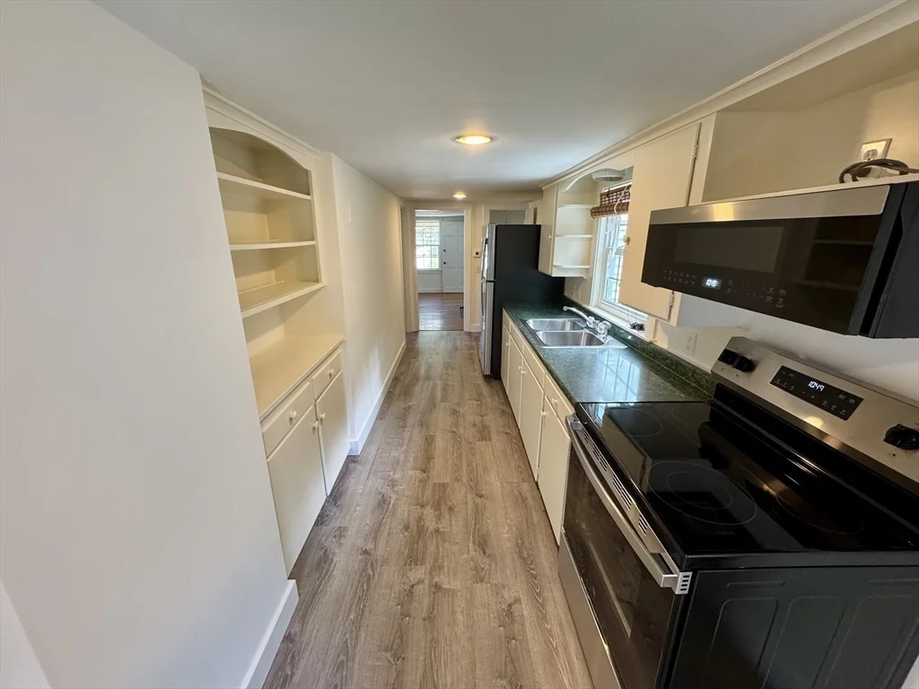 198 Main St, Sandwich (village)