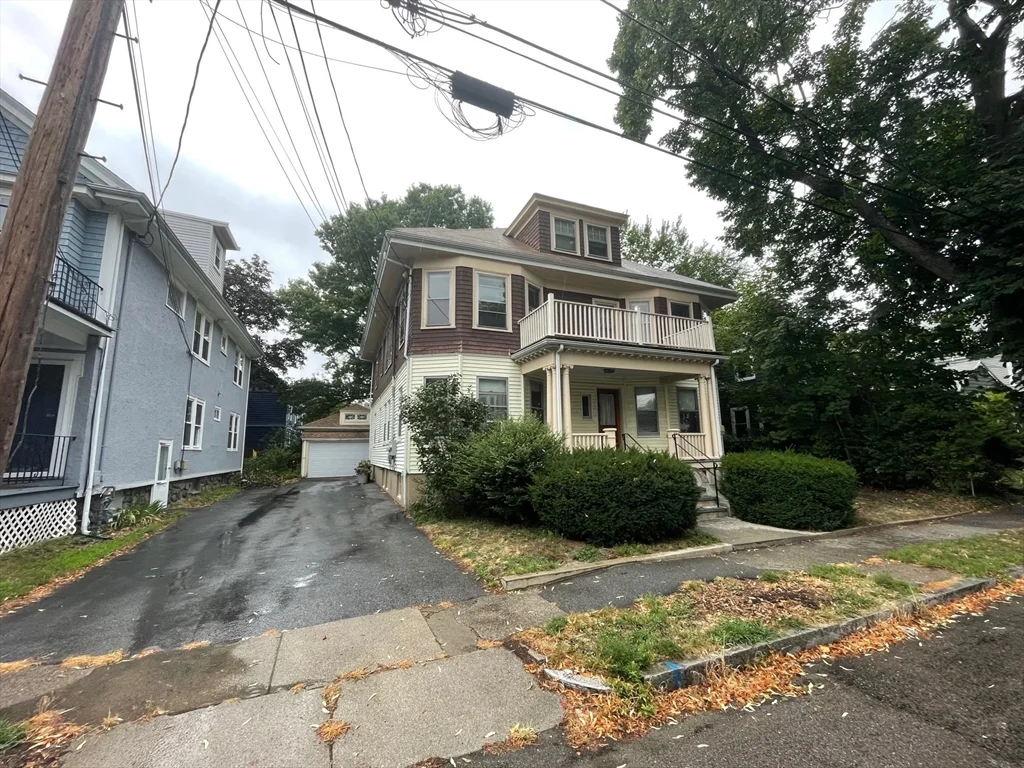 34 Grafton St, Arlington