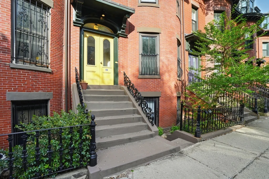 80 E Brookline St, South End