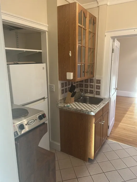 160 Washington St, Brighton