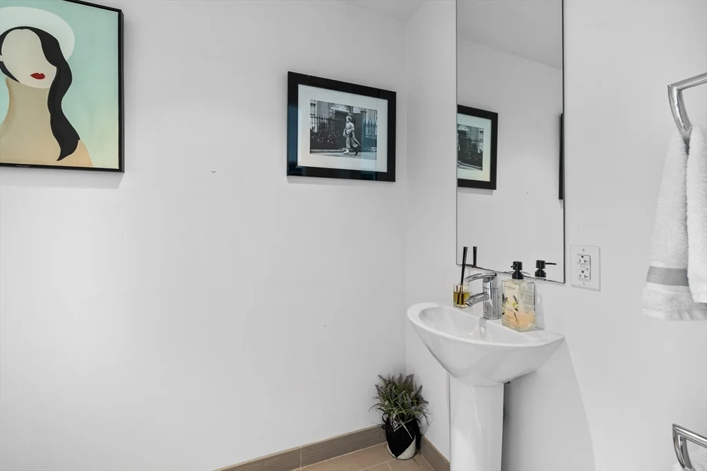 110 Stuart St, Back Bay