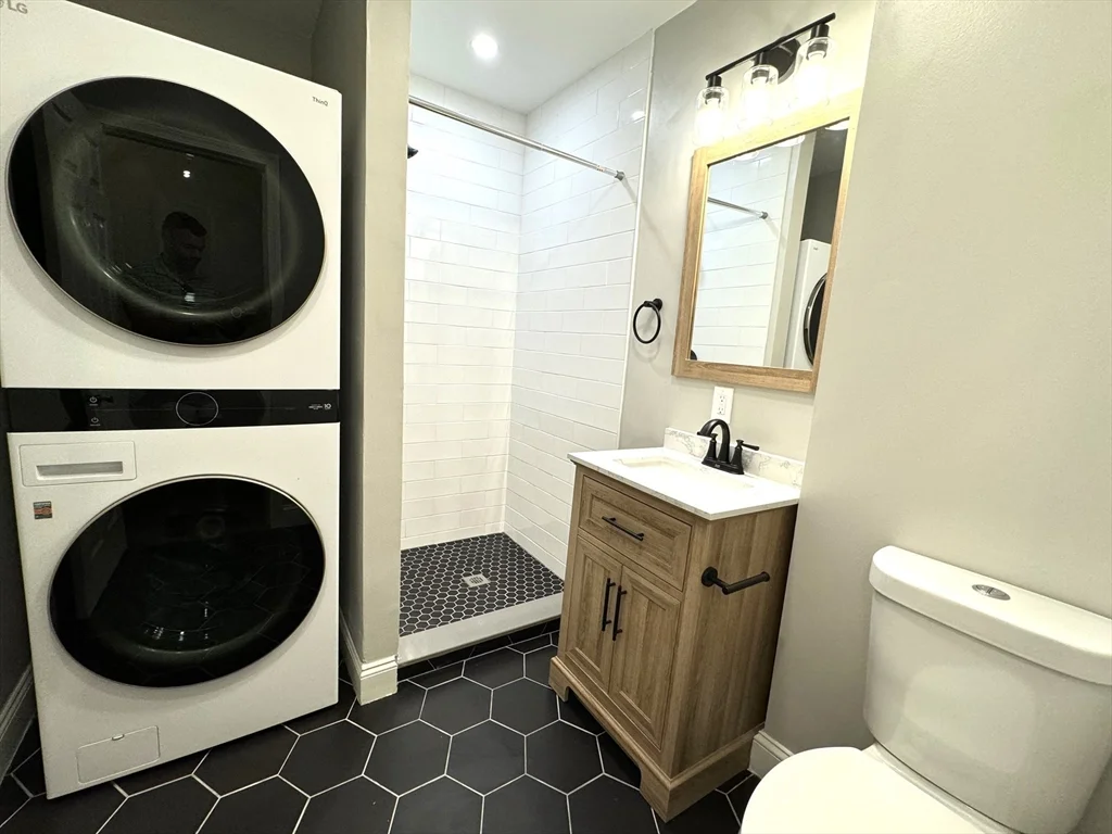 11 East Milton Rd, High Street Hill