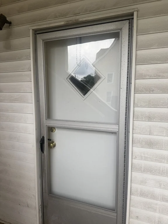 18 Fairview Ave, Malden