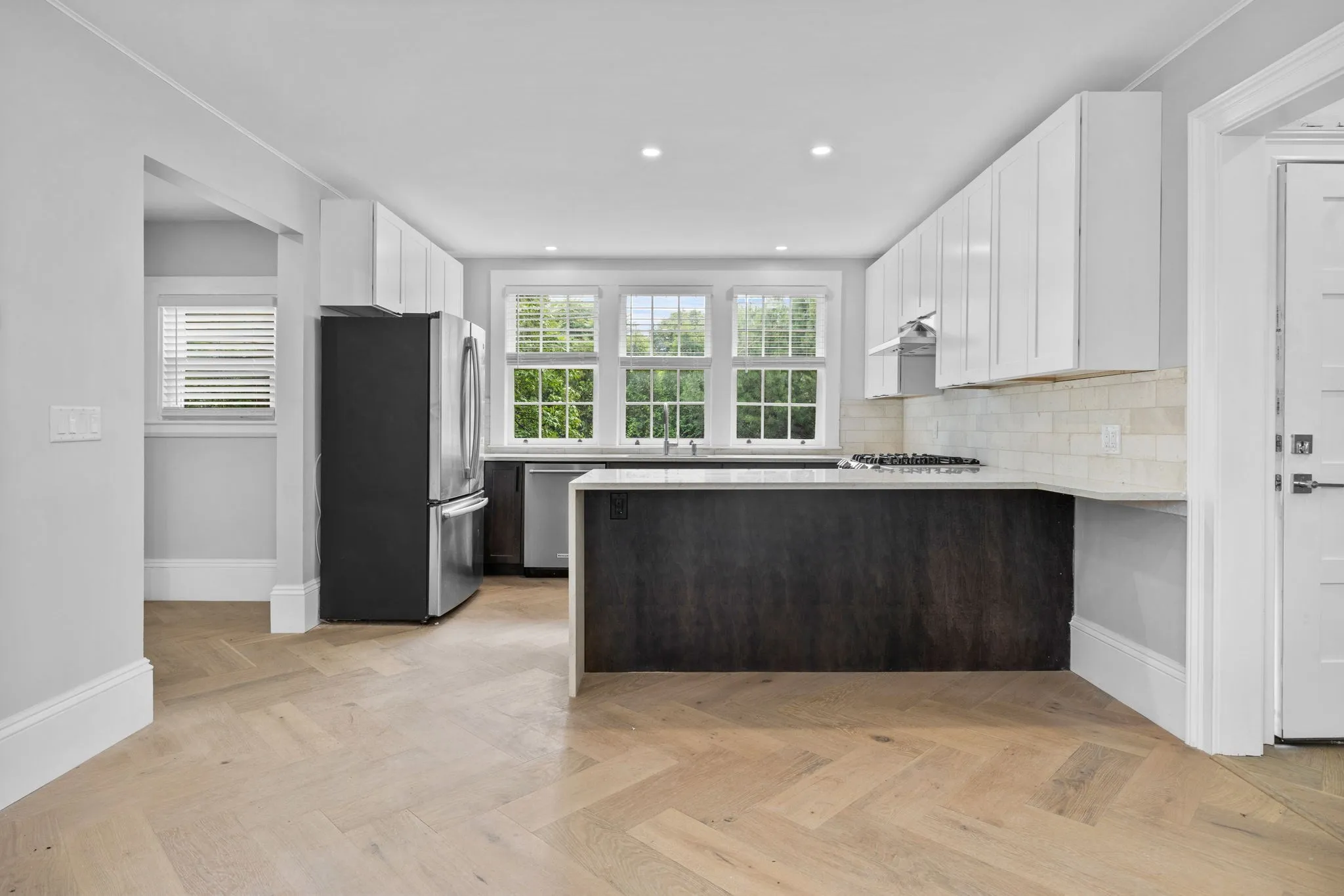 476 Heath St, Chestnut Hill