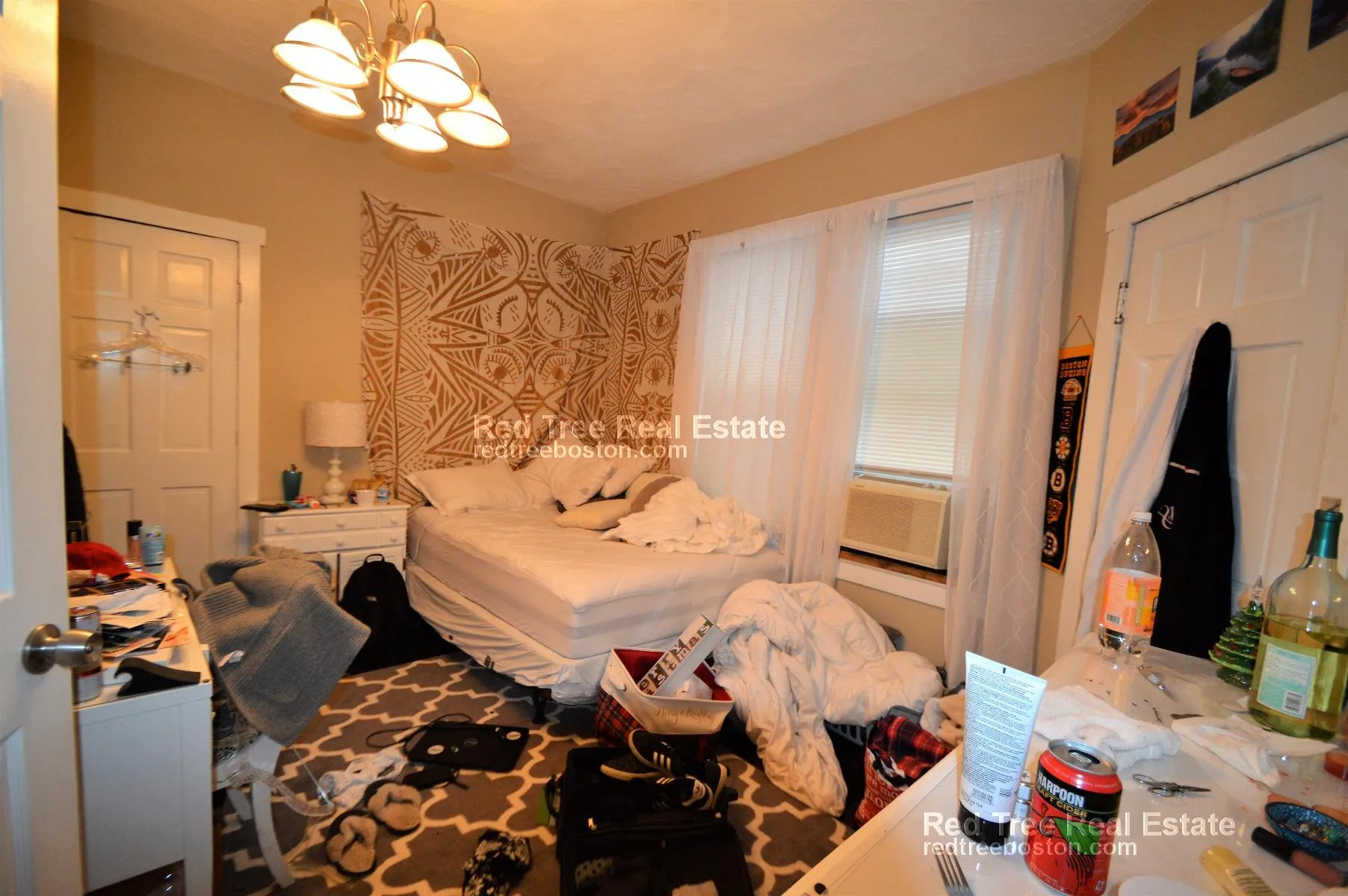 72 Hillside St, Mission Hill