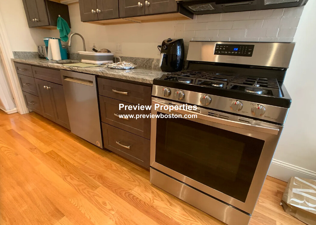 11 Strathmore Rd, Brookline