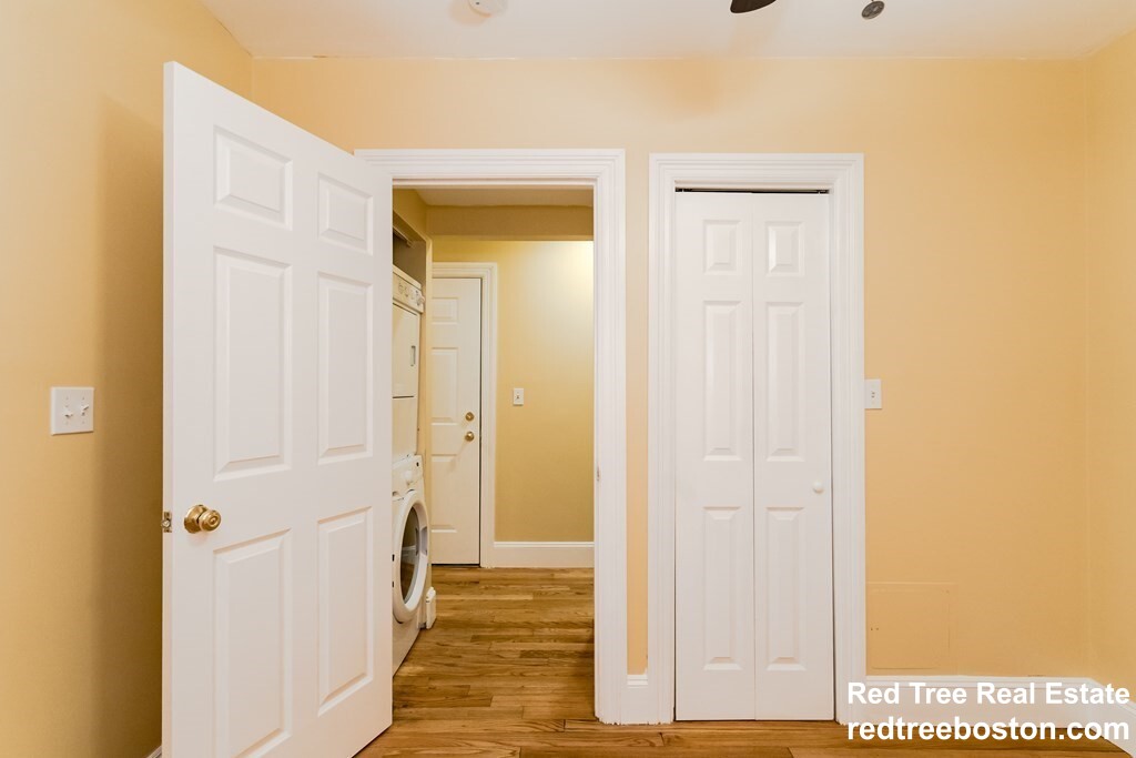 164 Boylston St, Jamaica Plain