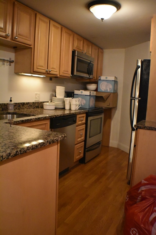 476 Columbus Ave, South End