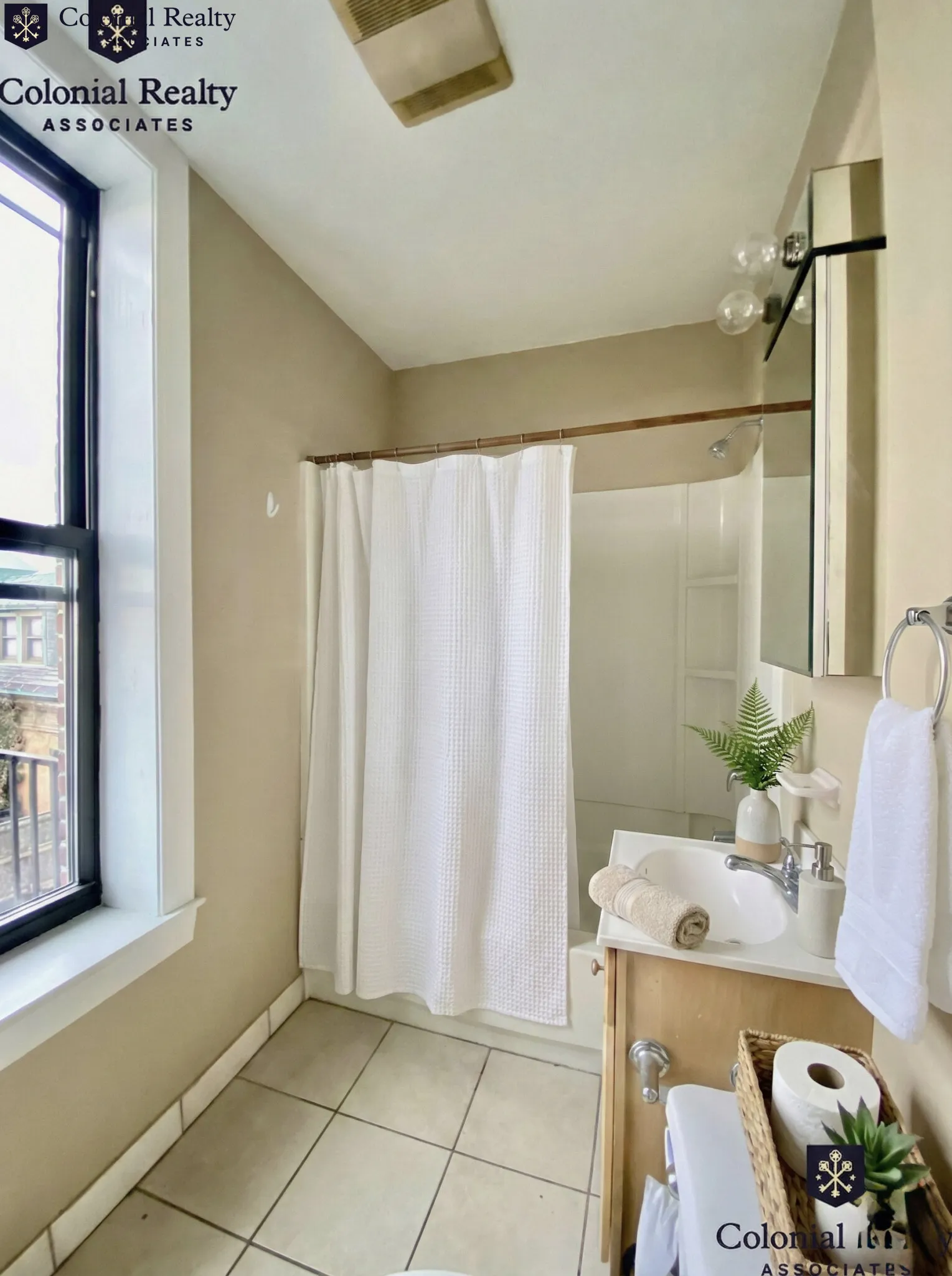 17 Highgate St, Allston