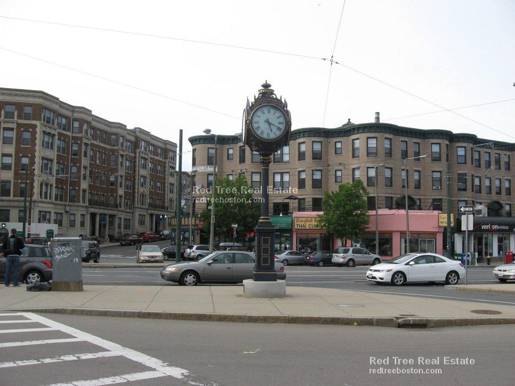 130 Englewood Ave, Brighton