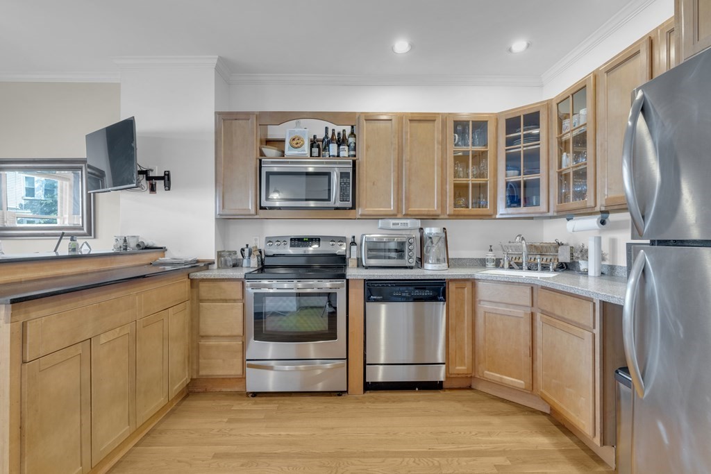 176 H St, South Boston