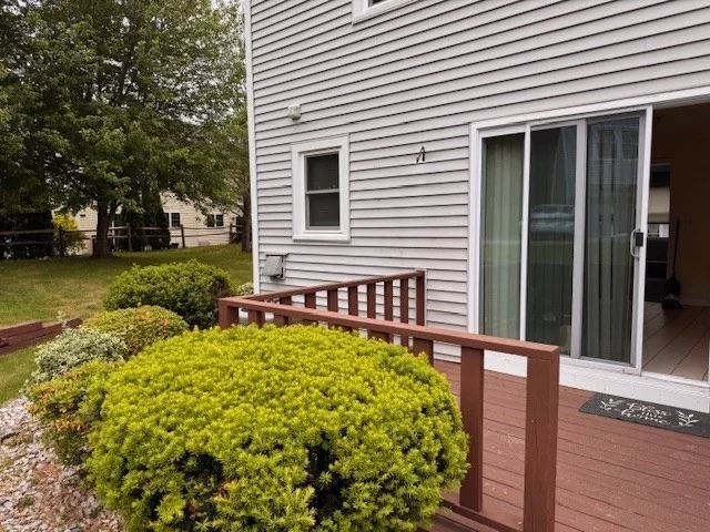 1431 Pawtucket Blvd, Pawtucketville