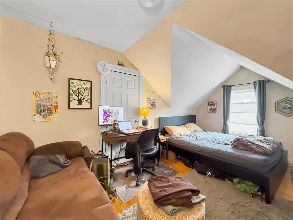 18 Egleston, Jamaica Plain