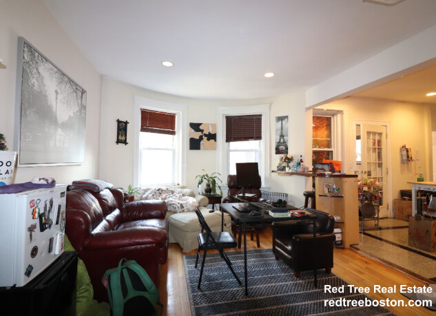 69 Babcock St, North Brookline