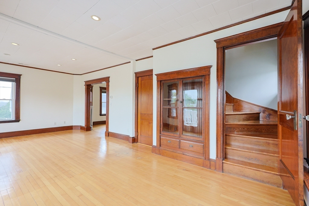 294 Belmont St, Watertown