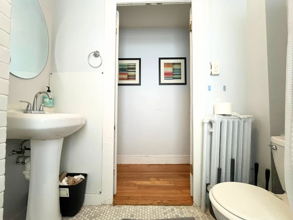 269 Lamartine St, Jamaica Plain