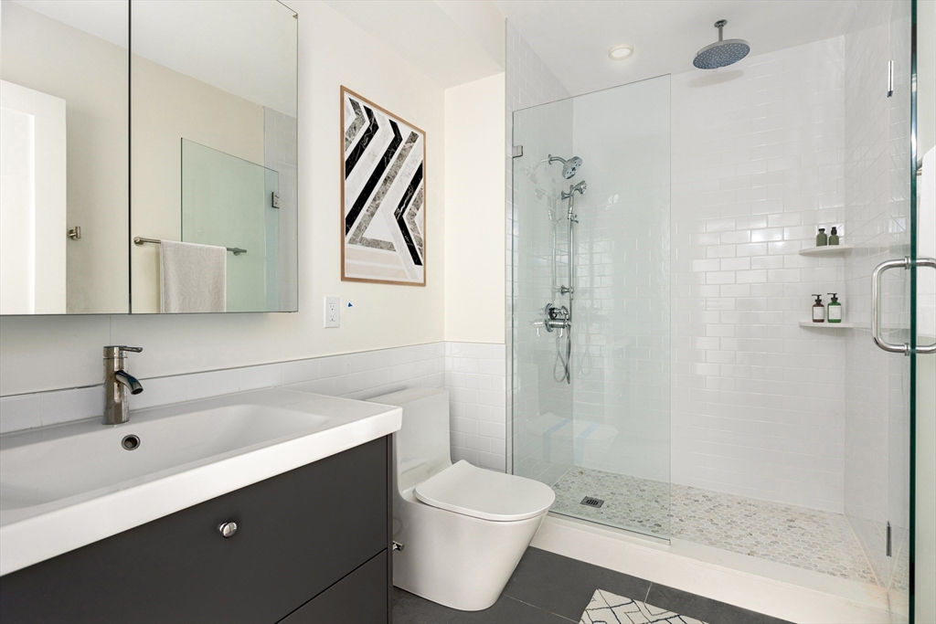 213 Harvard, The Port