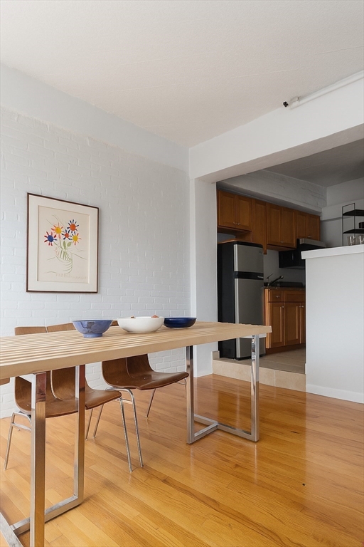 12 Stoneholm, Back Bay