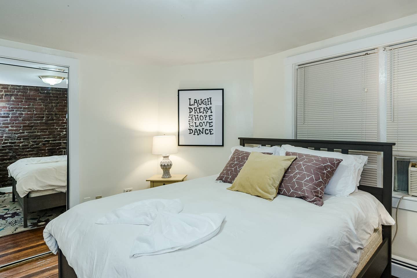 1 bed, 1 bath apartment for rent at 72 Revere St Unit A, Beacon Hill — photo 1 of 3