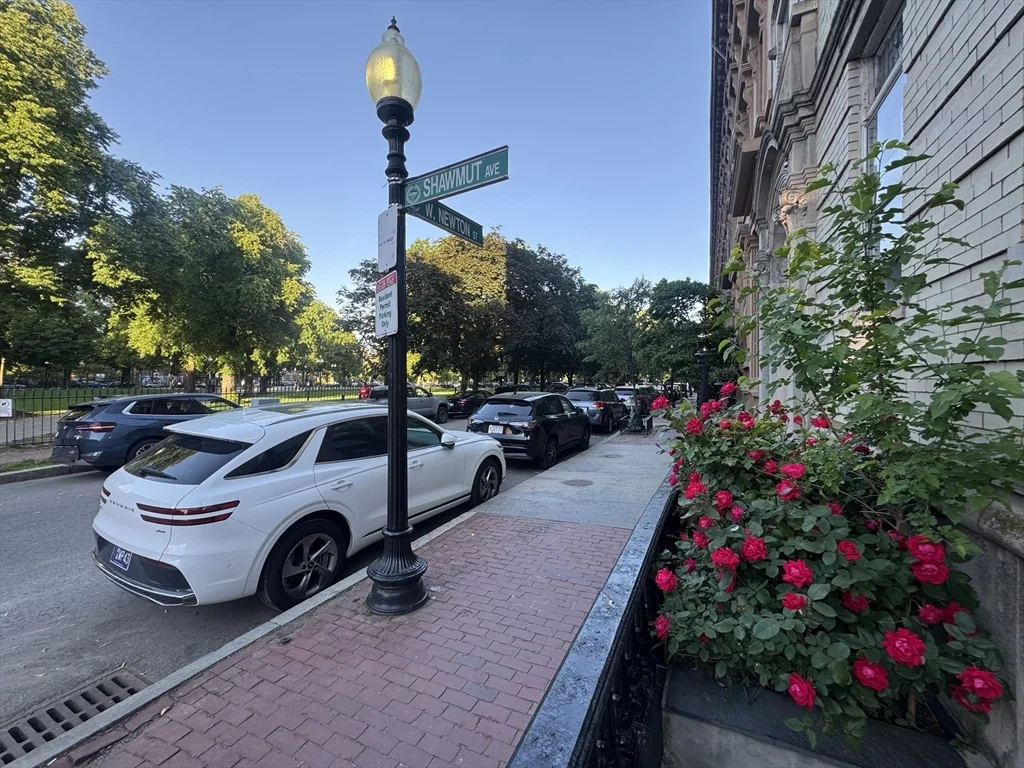42 W Newton St, South End