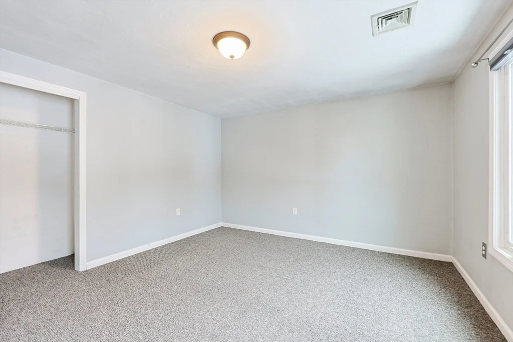 835 Mount Hope St, North Attleboro