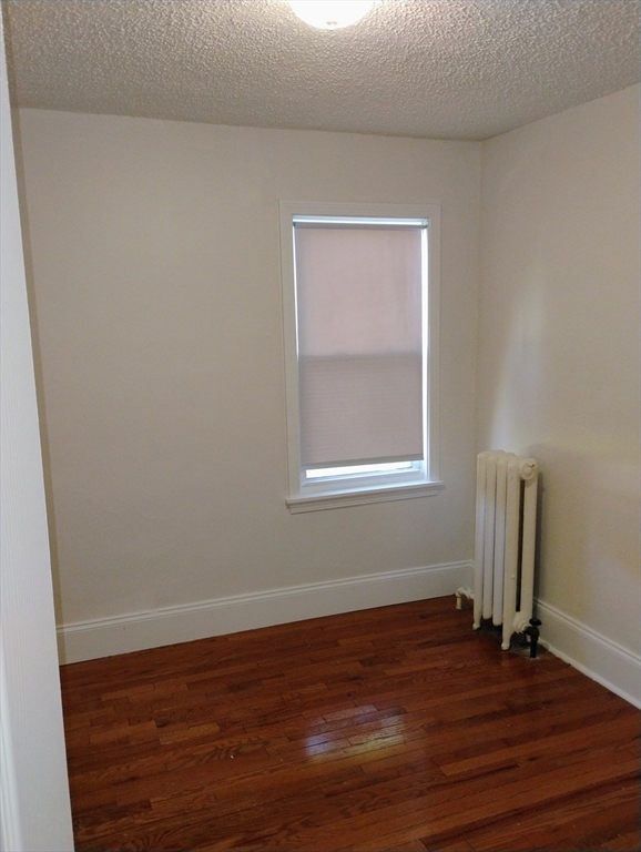 182 Walnut Ave, Roxbury