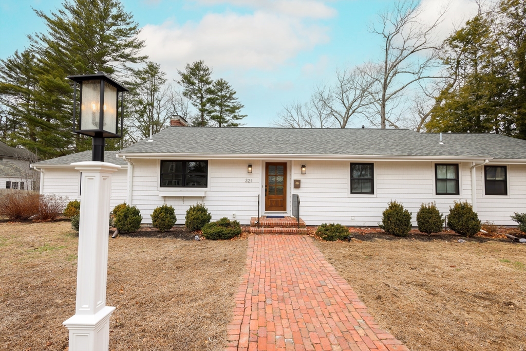 321 Nichols St, Norwood