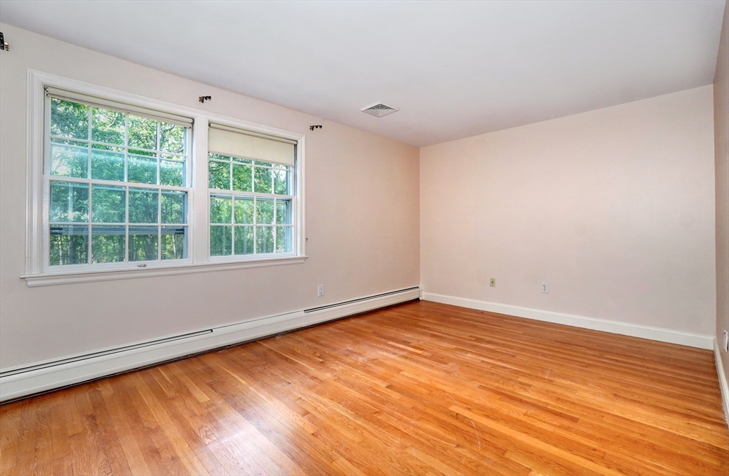 15 Goose Pond Rd, Lincoln