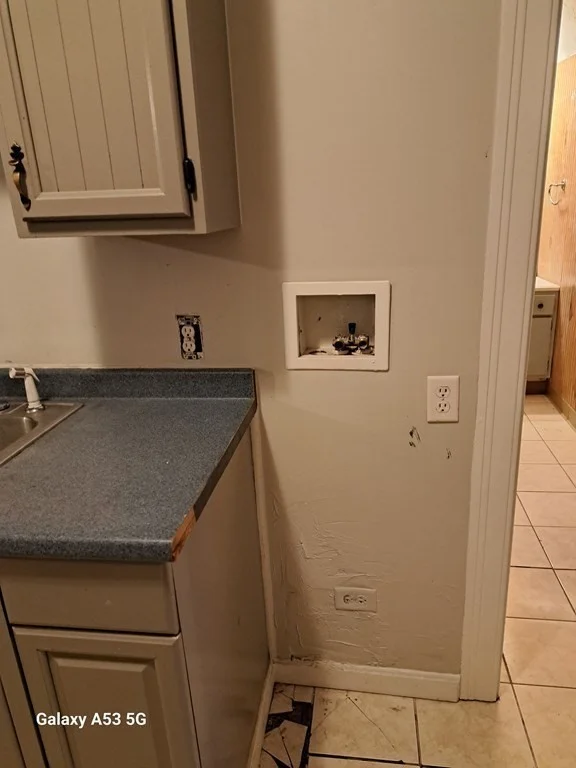 98 Brookline St, Webster Square