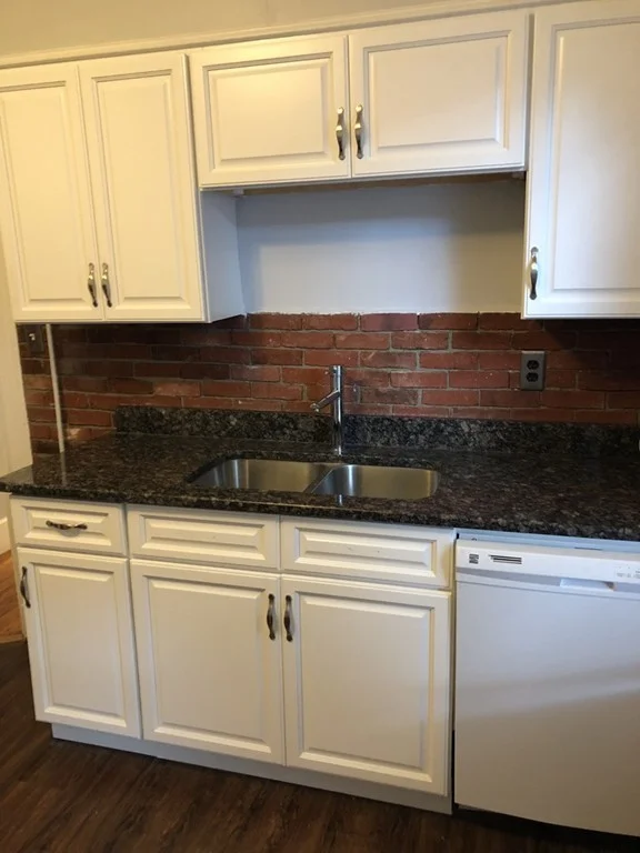 60 Kilsyth Rd, Brookline