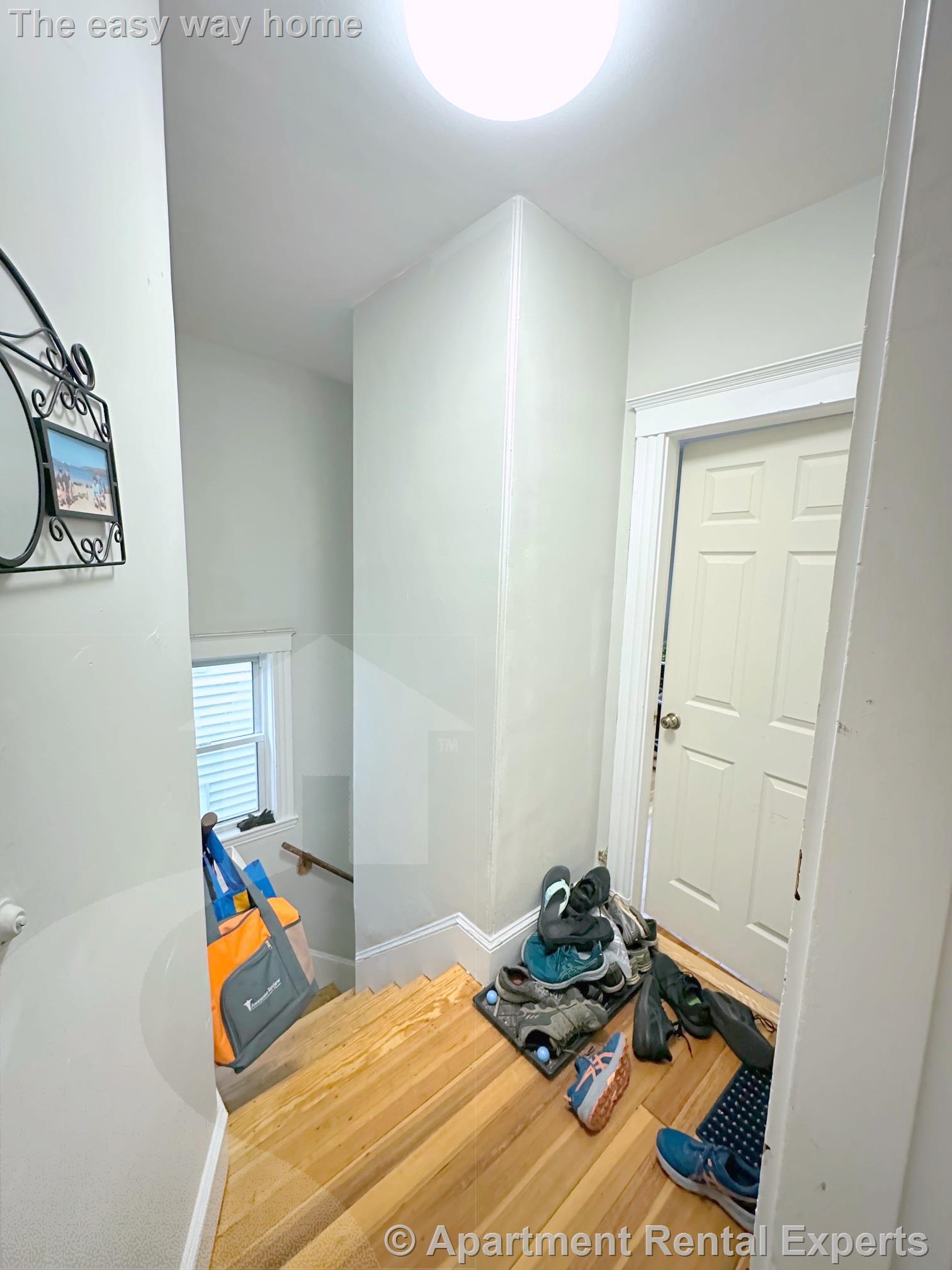 2 Drummond Pl, North Cambridge