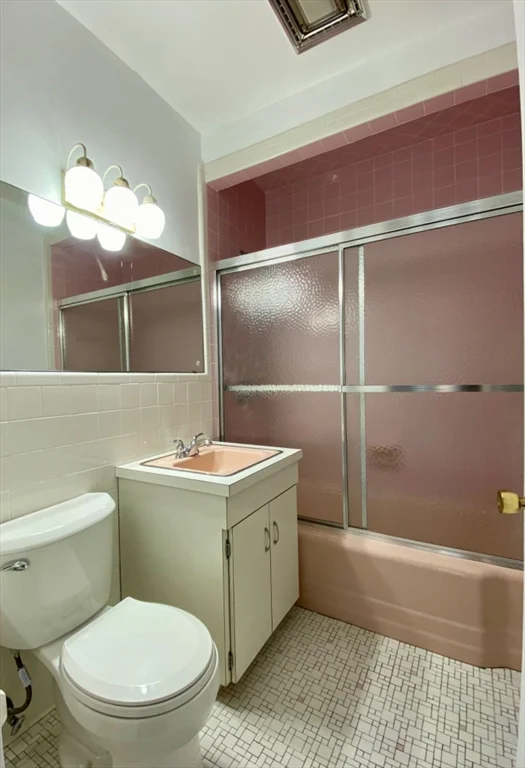 144 Ellison Park, Waltham