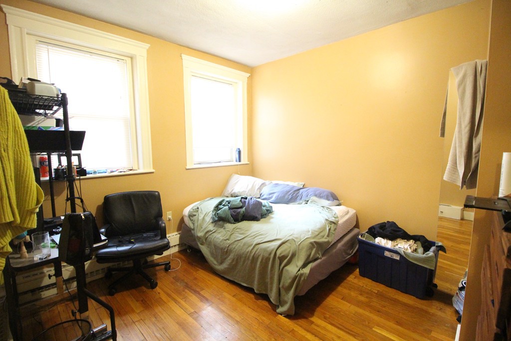 3 bed, 1 bath apartment for rent at 8 Ransom Rd Unit 17, Brighton — photo 5 of 7