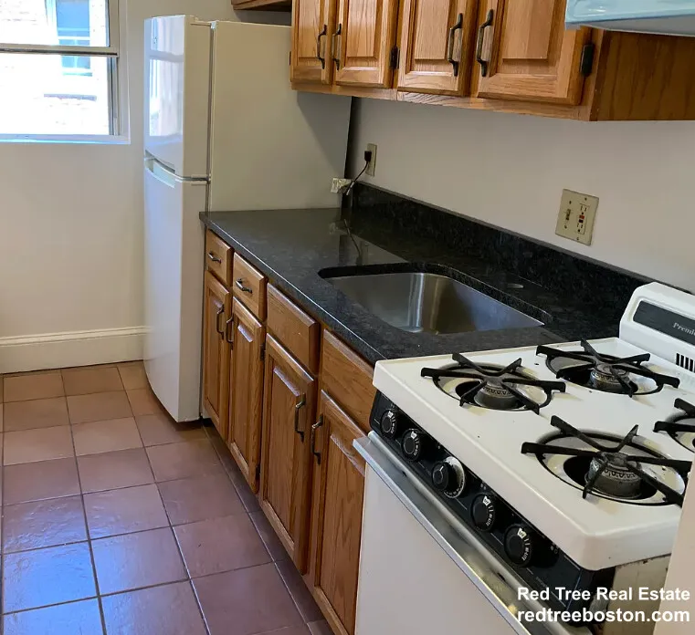 11 Scottfield Rd, Brighton