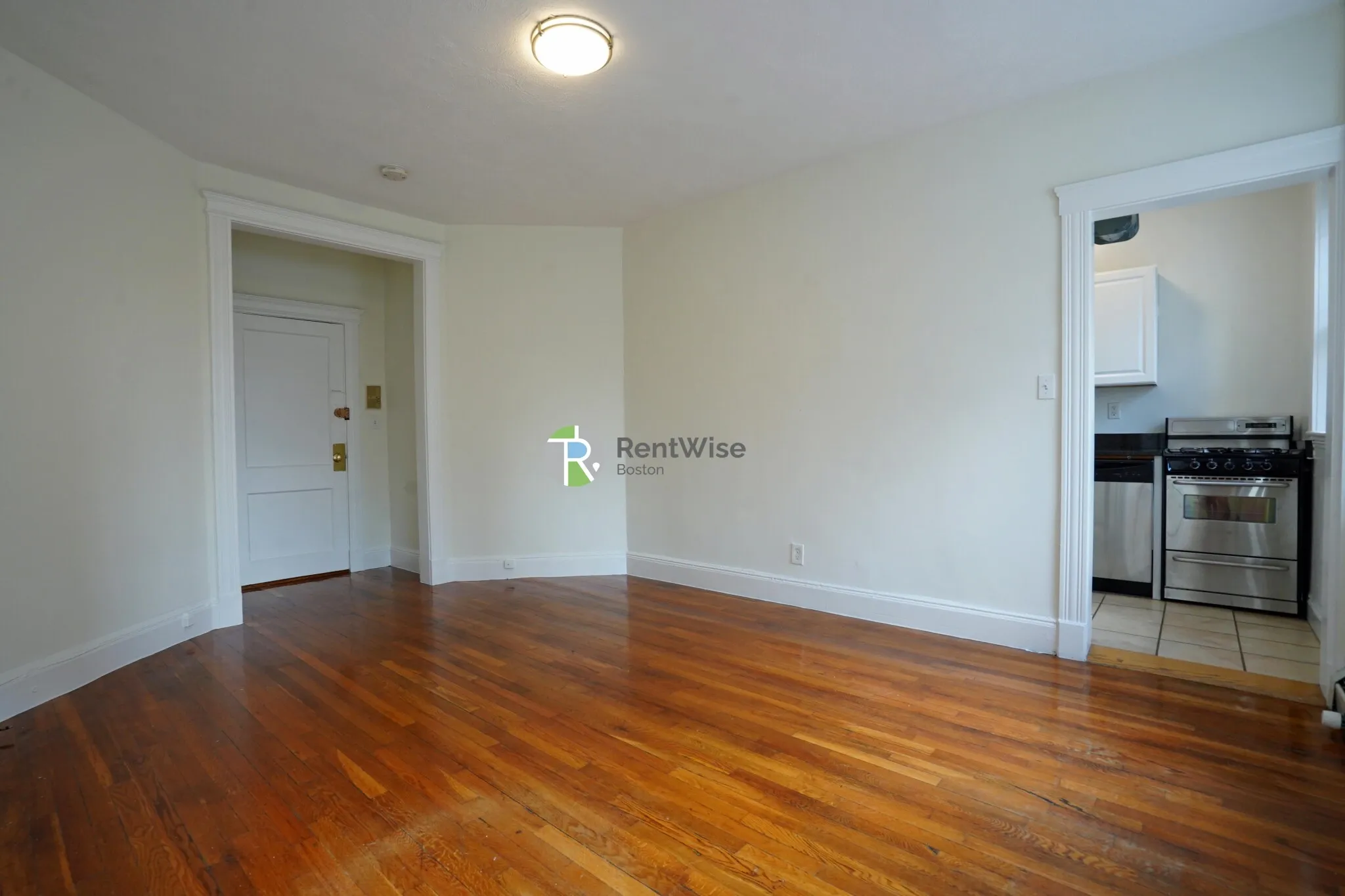 82 Brainerd Rd, Allston