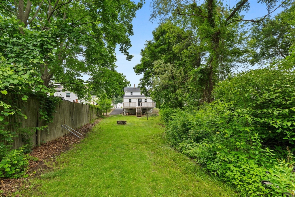 28 Greenwood Ave, Weymouth