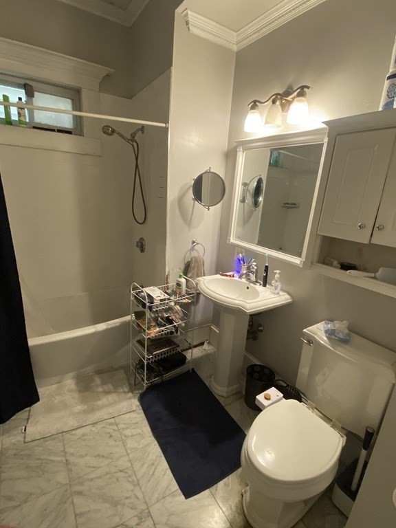 3 bed, 1 bath apartment for rent at 722 East 2nd Unit 1, South Boston — photo 14 of 21