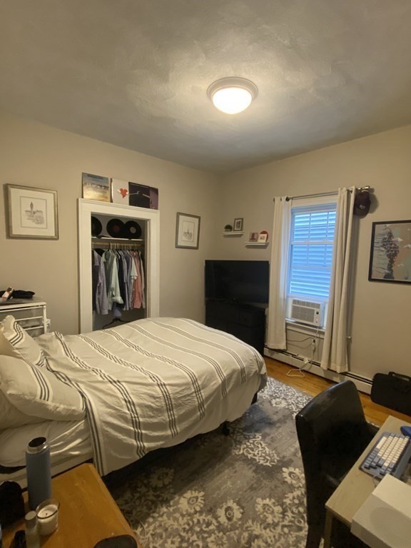 3 bed, 1 bath apartment for rent at 722 East 2nd Unit 1, South Boston — photo 7 of 21