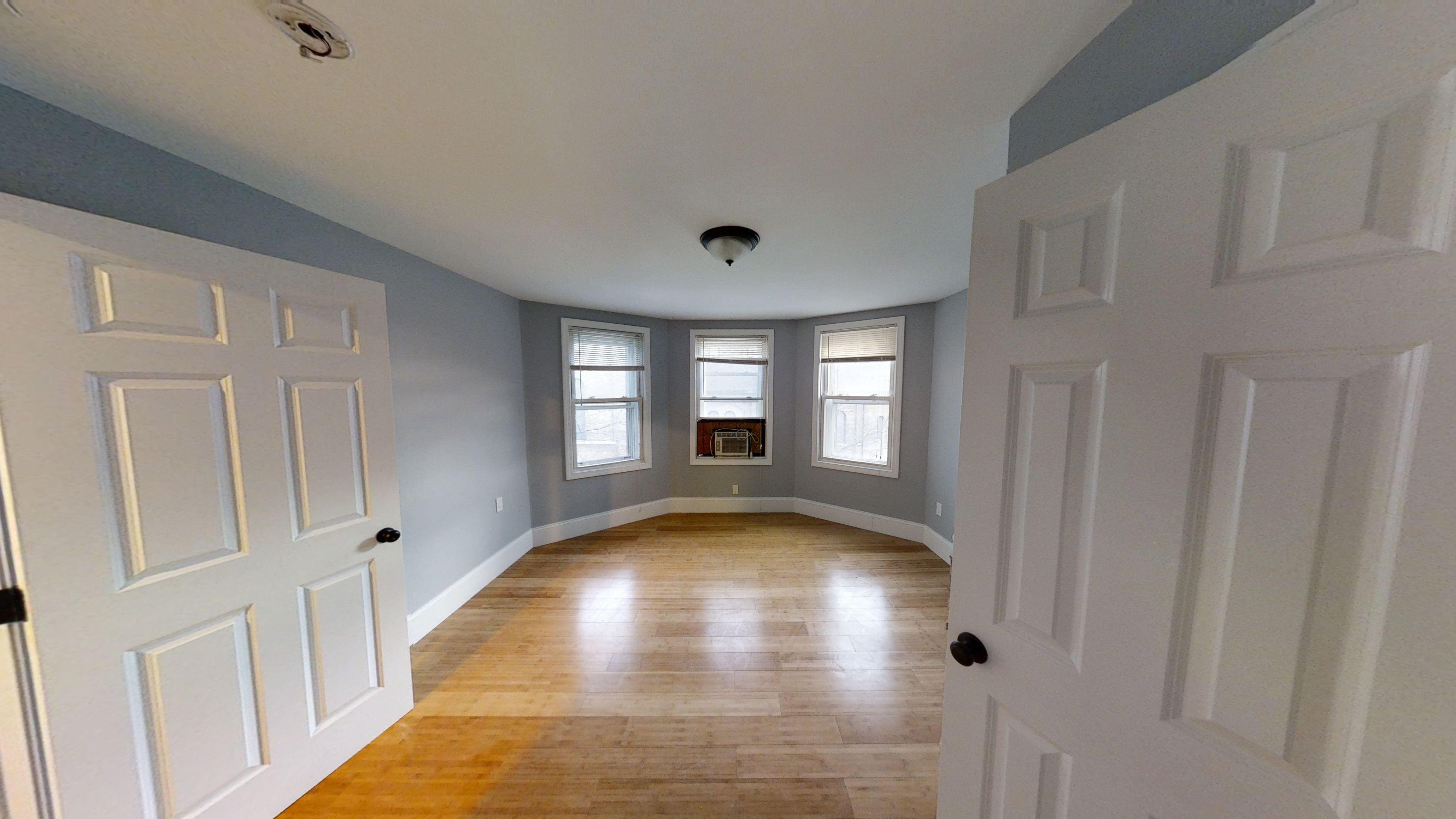 4 bed, 1 bath apartment for rent at 722 Saratoga St Unit 2, East Boston — photo 10 of 13