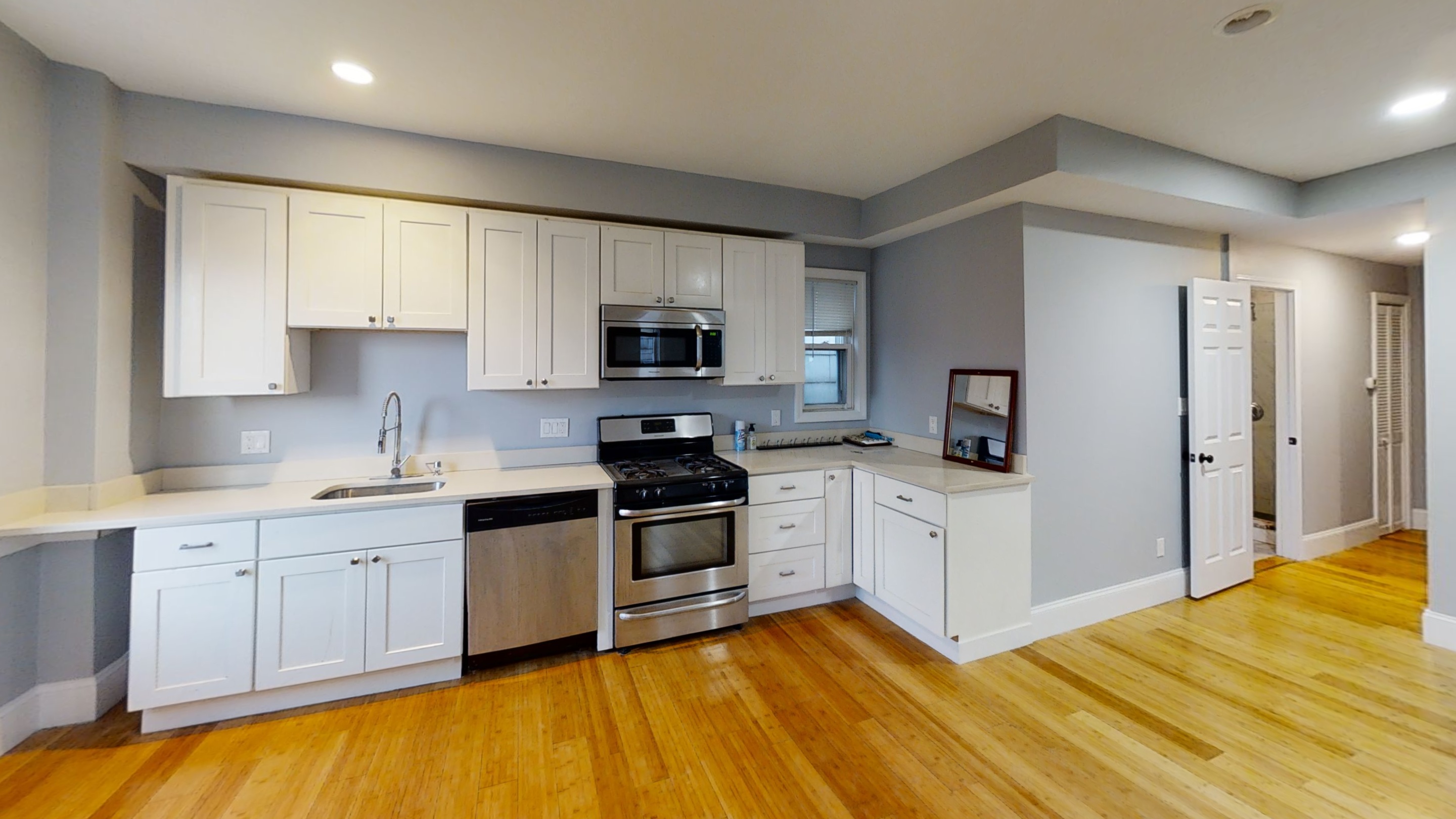 4 bed, 1 bath apartment for rent at 722 Saratoga St Unit 2, East Boston — photo 5 of 13