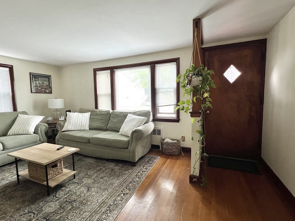 179 Faneuil St, Brighton