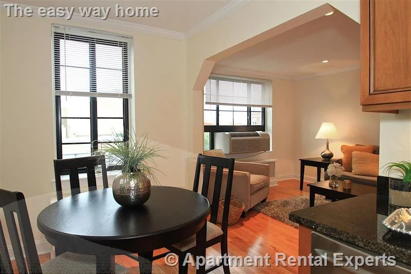 60 Brattle St, Harvard Square