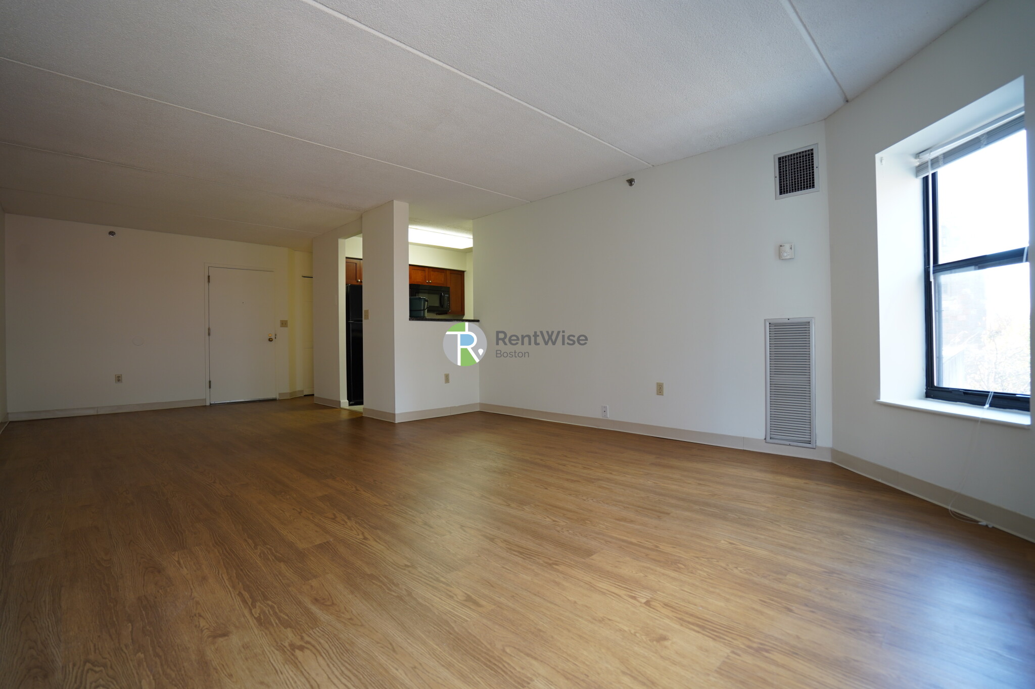 10 Magazine St, Cambridgeport