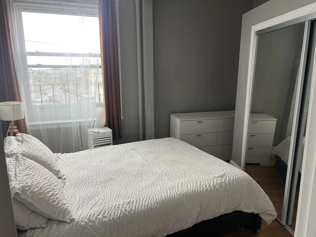 267 Washington Ave, Winthrop